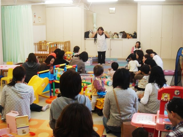 子育てサロンの様子