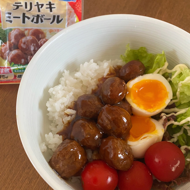 投稿された推し丼の写真