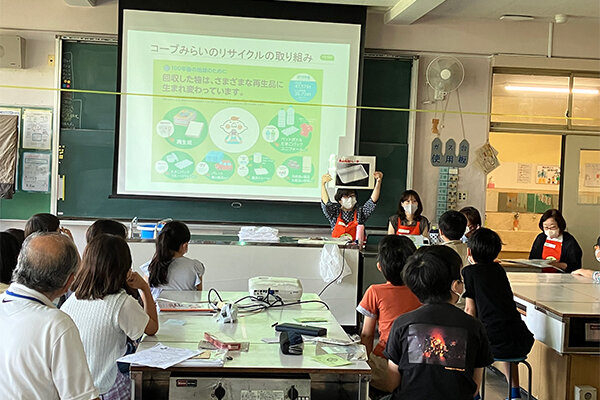 さいたま市立植竹小学校にて出前講座「リサイクルを学ぼう」を実施しました