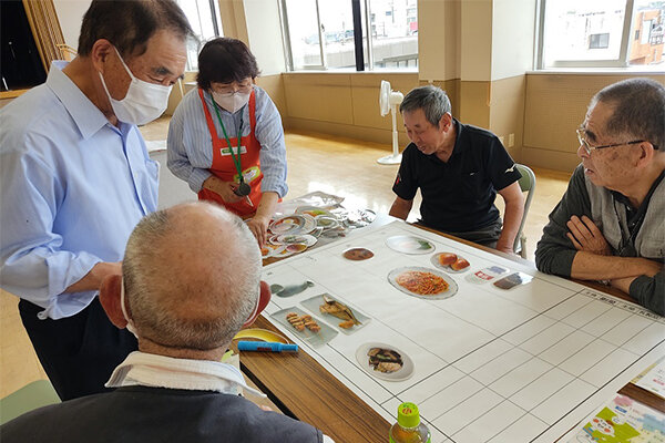 匝瑳市老人クラブ連合会で食育出前授業「献立ゲーム」を実施しました