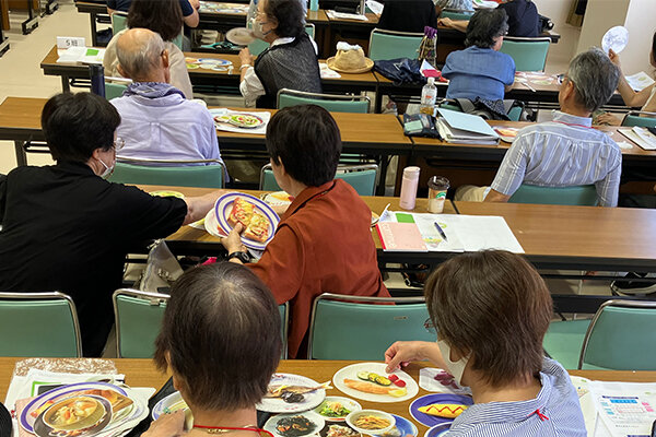 さいたまシニアユニバーシティ北浦和校・浦和校にて出前講座「食料自給率と食品ロス」を実施しました