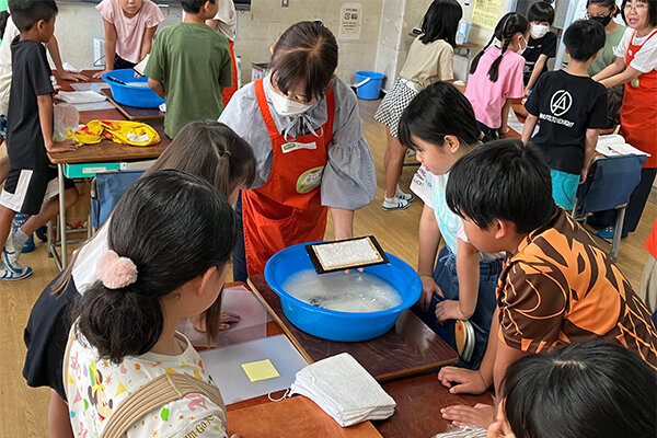 東京都練馬区立早宮小学校にて出前講座「リサイクルを学ぼう」の講座を実施しました