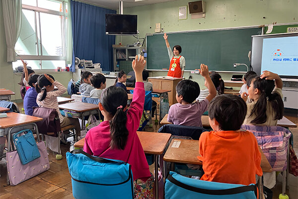 墨田区立第三吾嬬小学校へ出前授業を実施しました