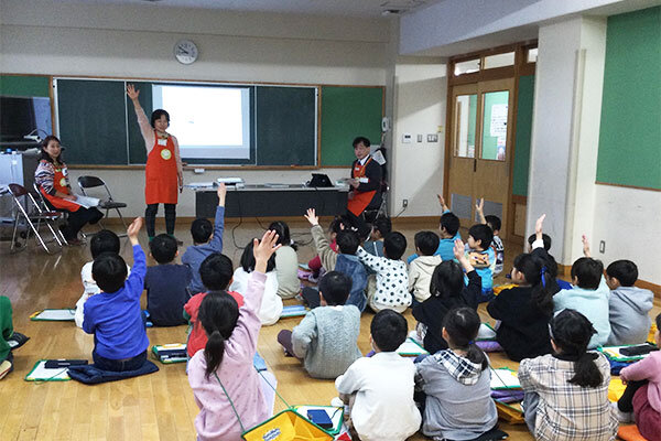 板橋区立志村坂下小学校へ出前授業を実施しました