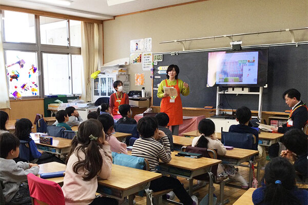 江東区立豊洲西小学校へ出前授業を実施しました