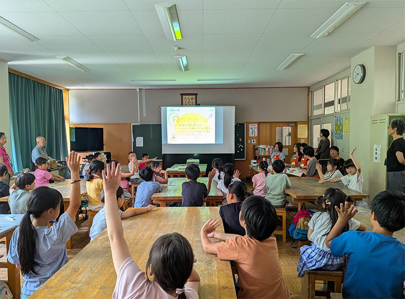 リサイクルの学習の様子