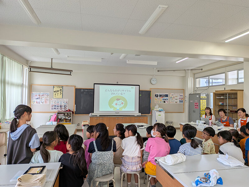 リサイクルの学習の様子