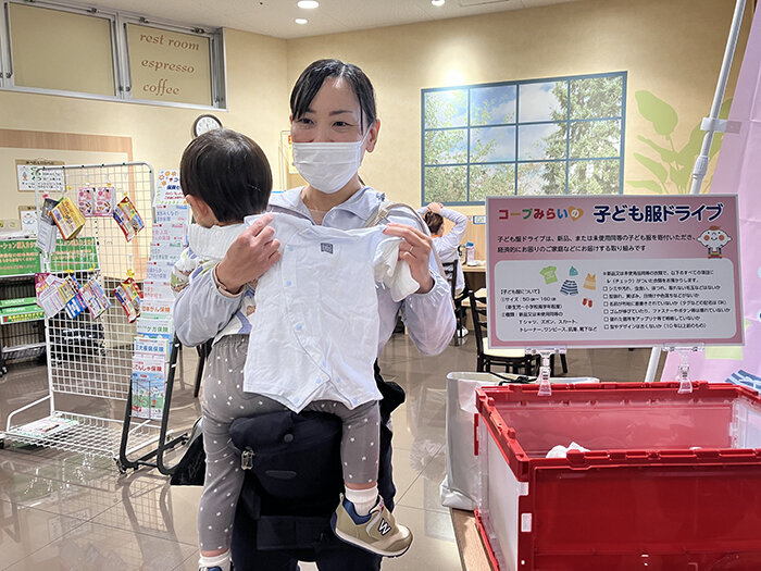 1日限定子ども服ドライブの様子