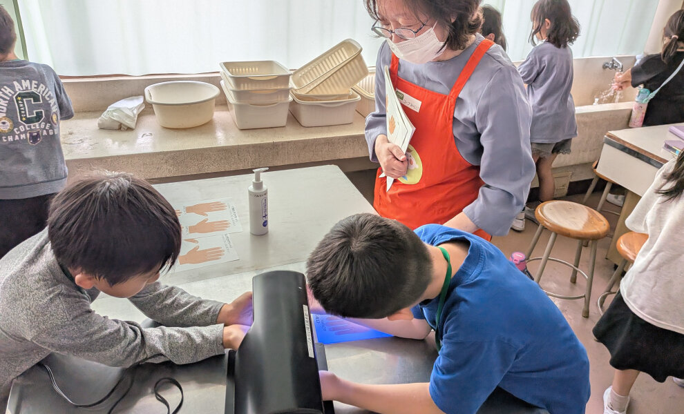 春日部市立宮川小学校にて出前講座「フードチェーンと食中毒予防」を実施しました