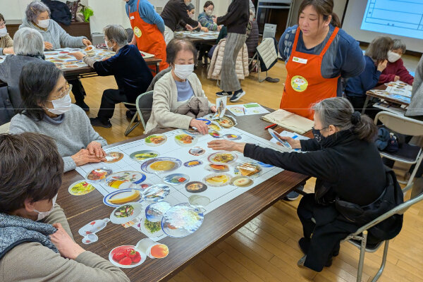 献立づくりのワークの様子