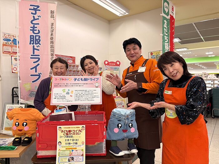 1日限定子ども服ドライブの様子