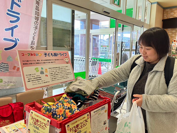 1日限定子ども服ドライブの様子
