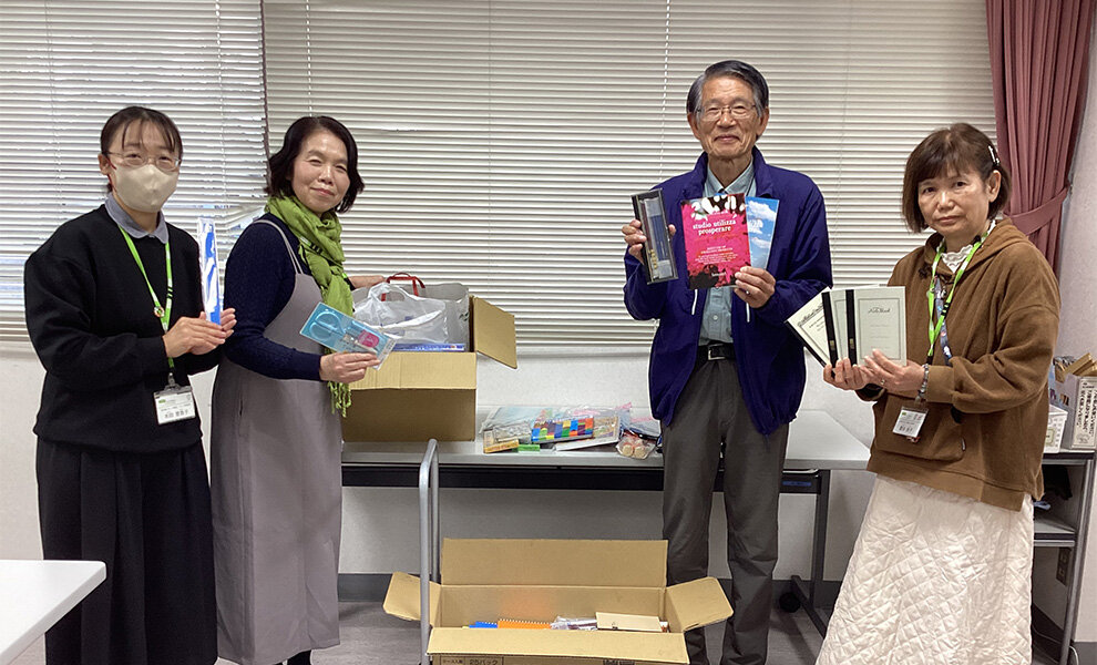 【埼玉エリア】2025年11月～12月 コーププラザに寄せられた文房具を寄贈しました